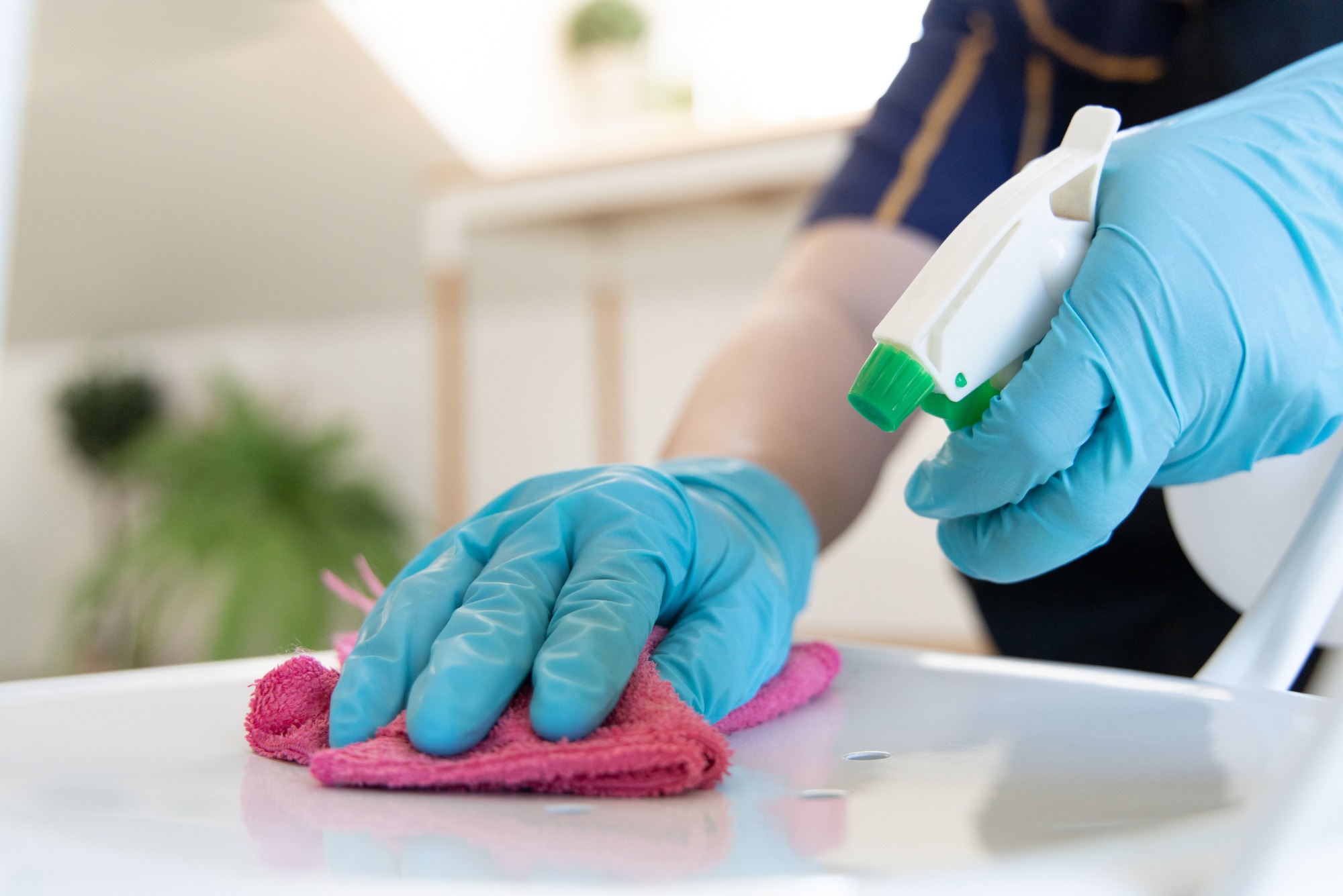 Cleaning and sanitizing a top-loading washing machine