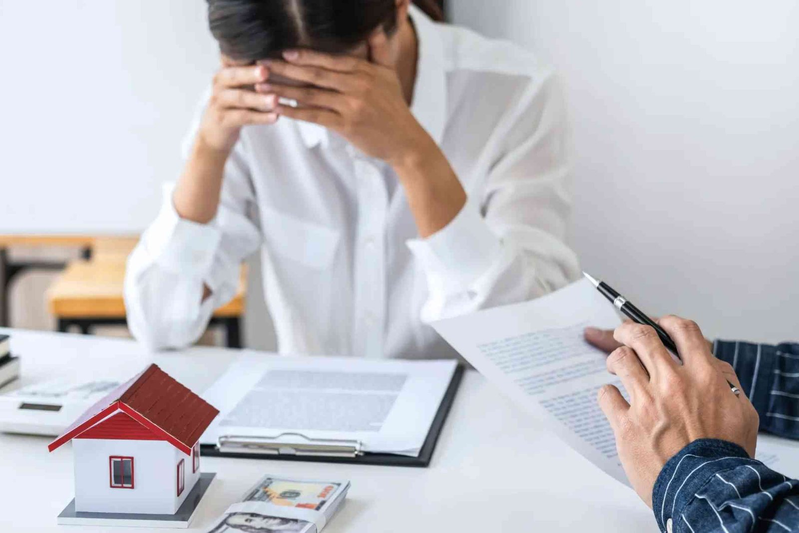 How Do I Choose the Right Property Lawyer in Dubai?