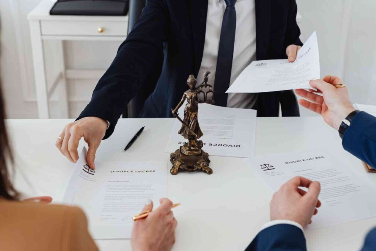 FAQ: Is It Mandatory to Use a Notary Public Dubai for Powers of Attorney, and How Can Dubai Lawyers Help?